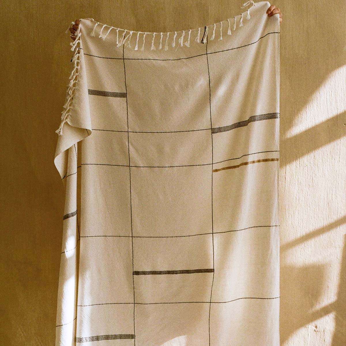 The Nāḍī Throw