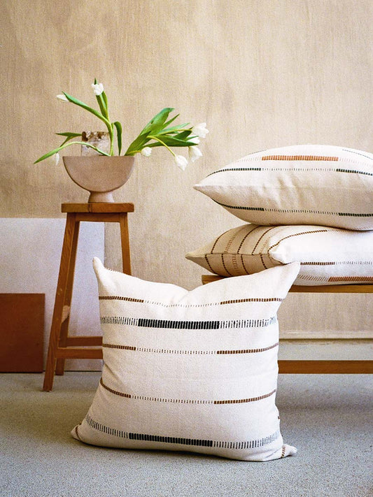 Contemporary Scatter Cushion
Uniquely handwoven in Cape Town using local natural fibres & timeless hand craft techniques